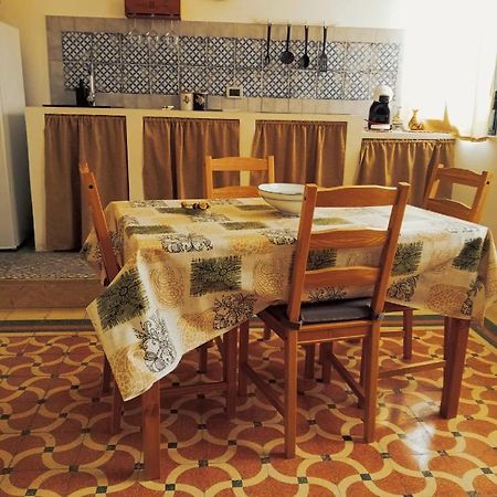 A Due Passi Dal Porto Apartment Трапани Екстериор снимка