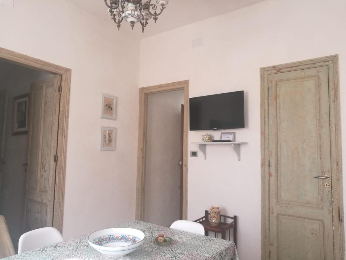 A Due Passi Dal Porto Apartment Трапани Екстериор снимка