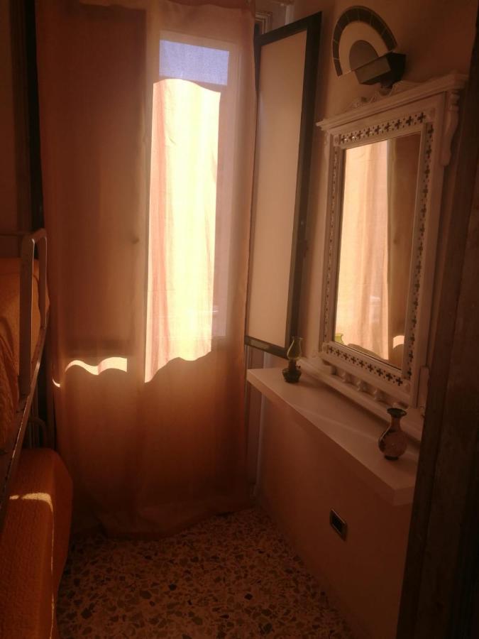 A Due Passi Dal Porto Apartment Трапани Екстериор снимка