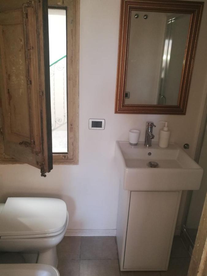 A Due Passi Dal Porto Apartment Трапани Екстериор снимка