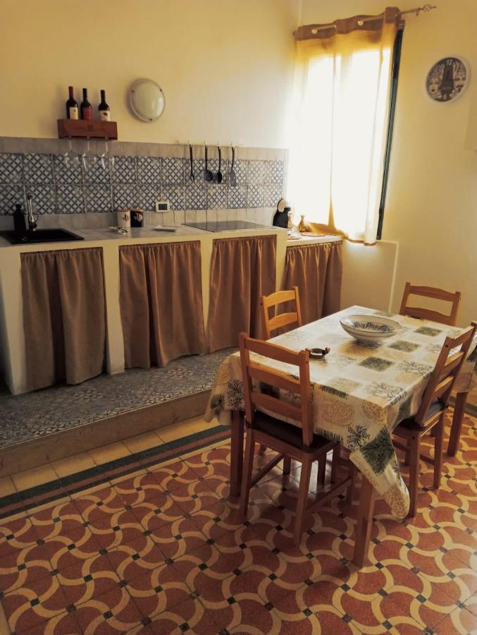 A Due Passi Dal Porto Apartment Трапани Екстериор снимка